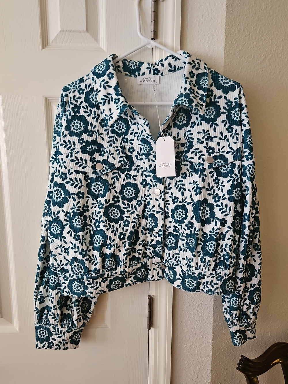 New emily wonder corduroy jacket green and white